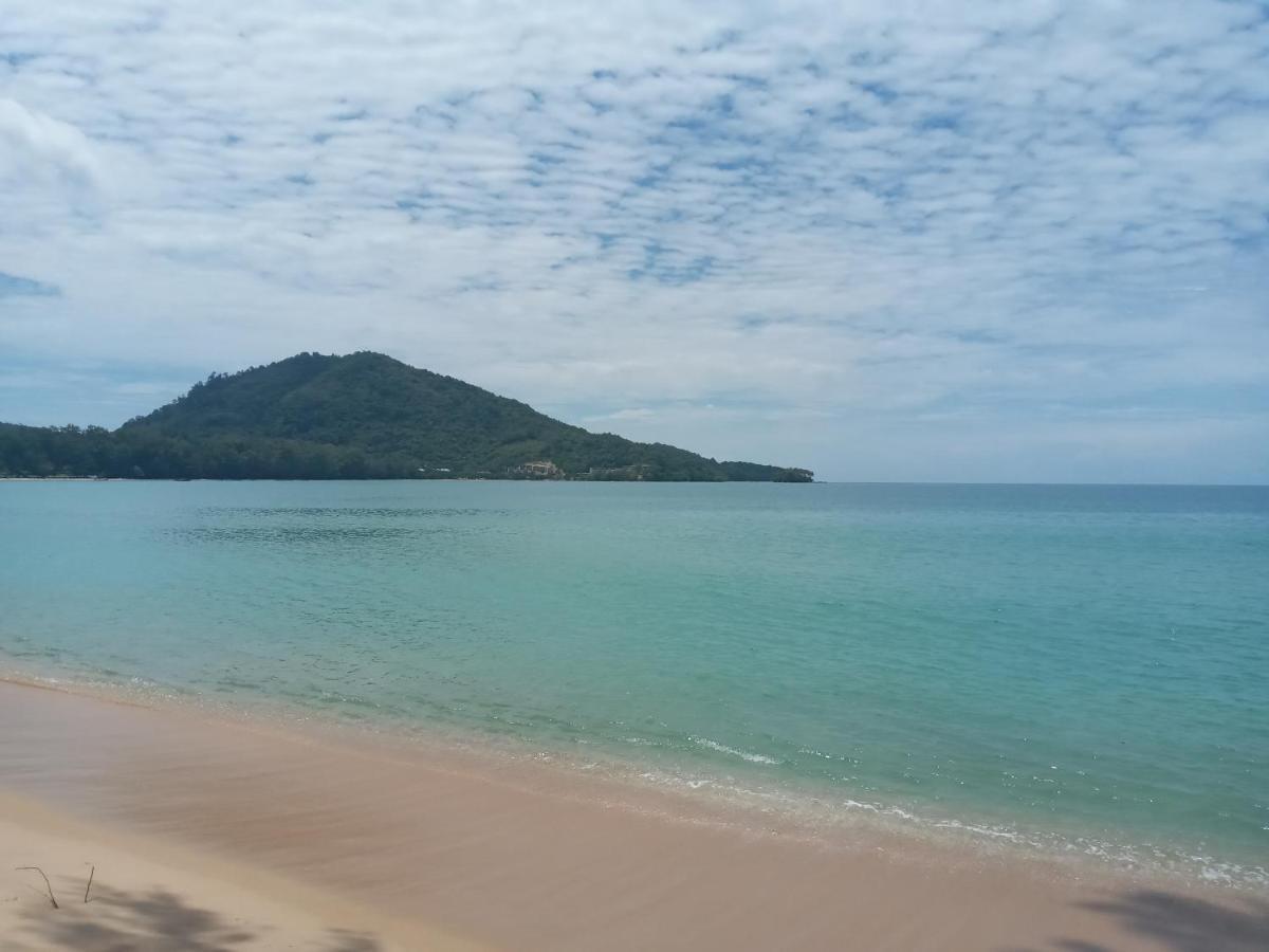 Dwell Phuket Airport Hotel At Naiyang Nai Yang Beach Buitenkant foto
