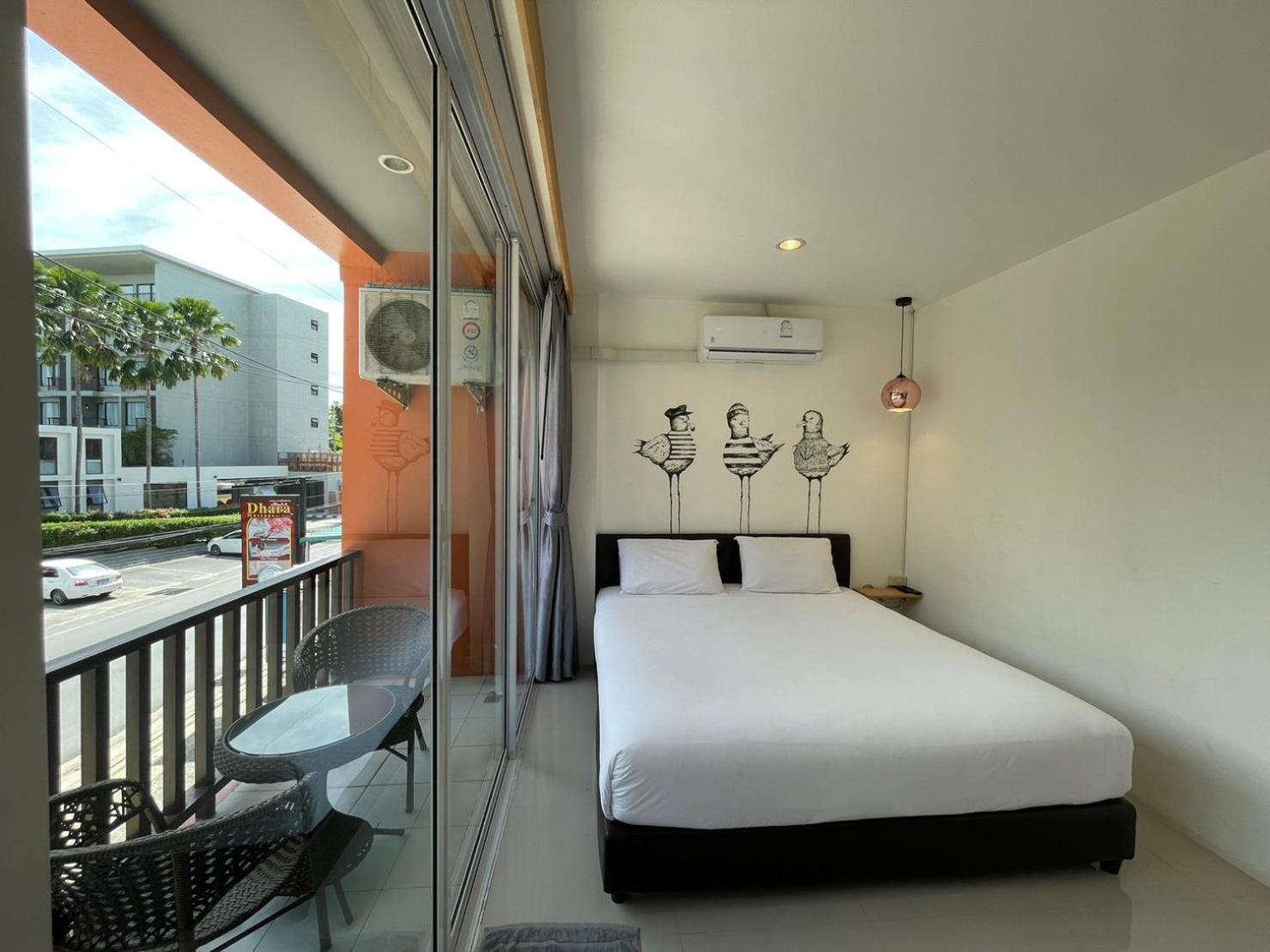 Dwell Phuket Airport Hotel At Naiyang Nai Yang Beach Buitenkant foto