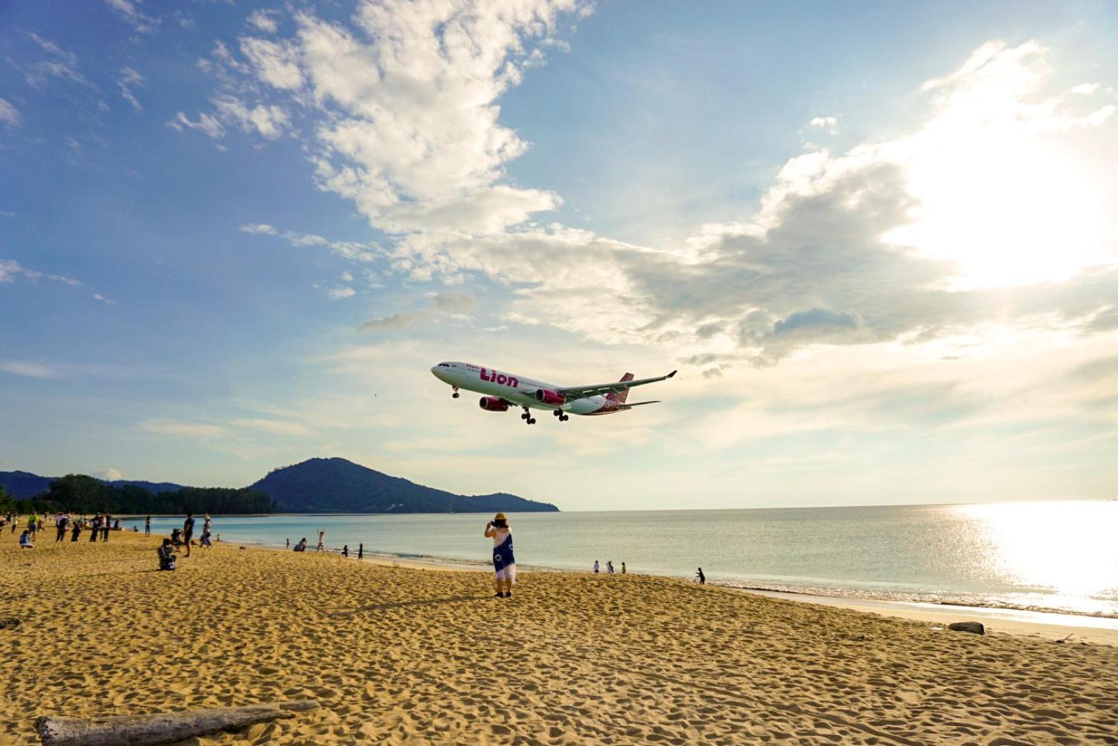 Dwell Phuket Airport Hotel At Naiyang Nai Yang Beach Buitenkant foto