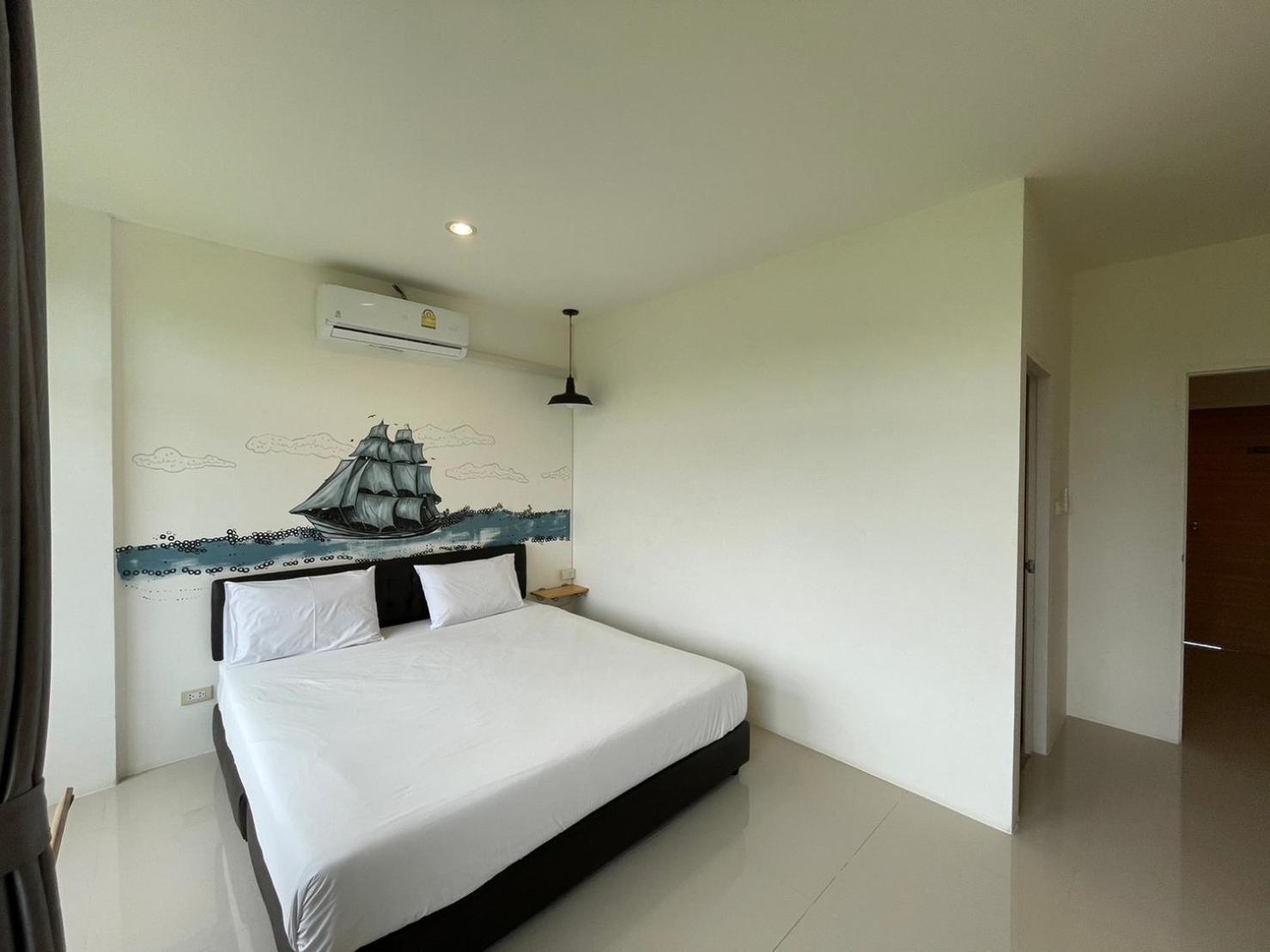 Dwell Phuket Airport Hotel At Naiyang Nai Yang Beach Buitenkant foto