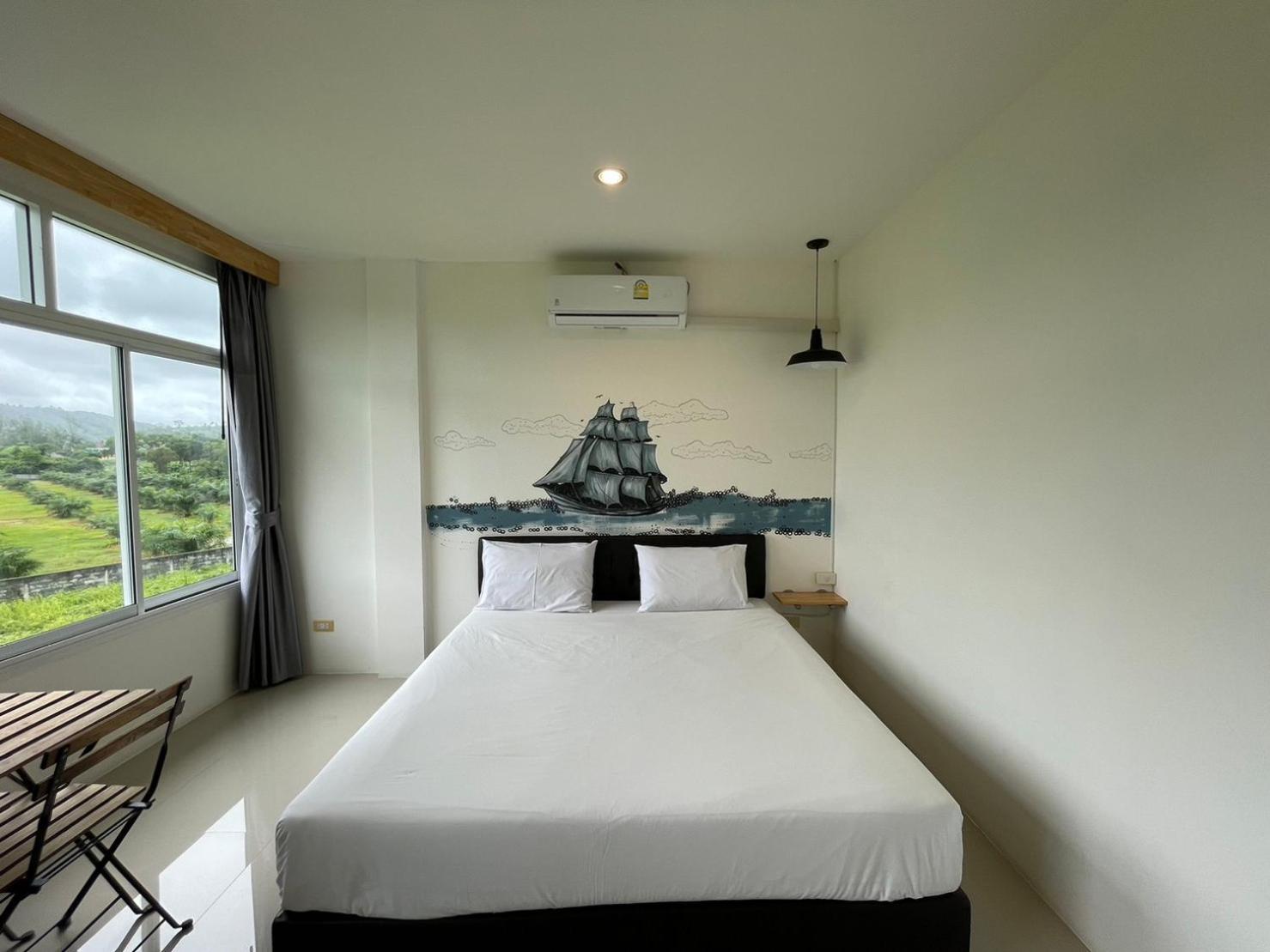 Dwell Phuket Airport Hotel At Naiyang Nai Yang Beach Buitenkant foto