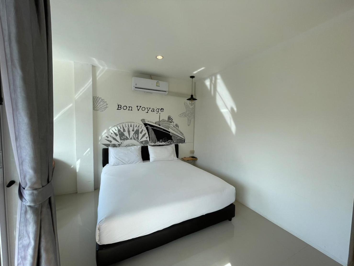 Dwell Phuket Airport Hotel At Naiyang Nai Yang Beach Buitenkant foto